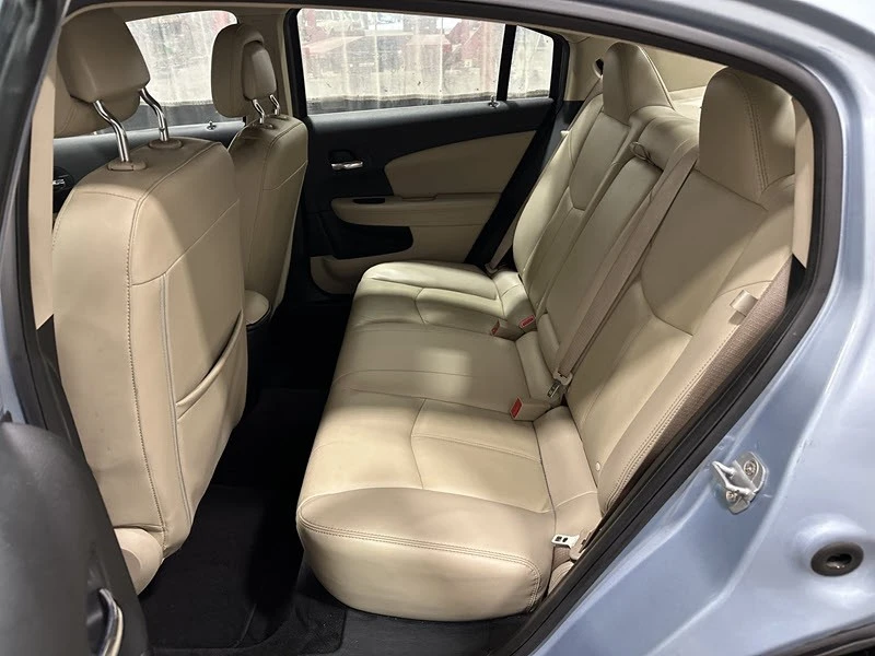 2013 Chrysler 200 - Image 10 of 20