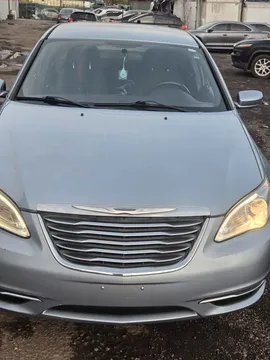 2013 Chrysler 200 200C Sedan 4D