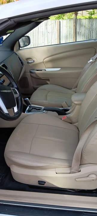 2013 Chrysler 200 - Image 6 of 15