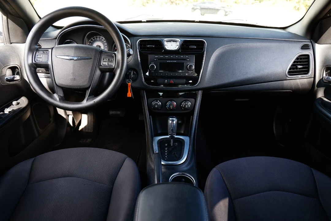 2013 Chrysler 200 - Image 21 of 21