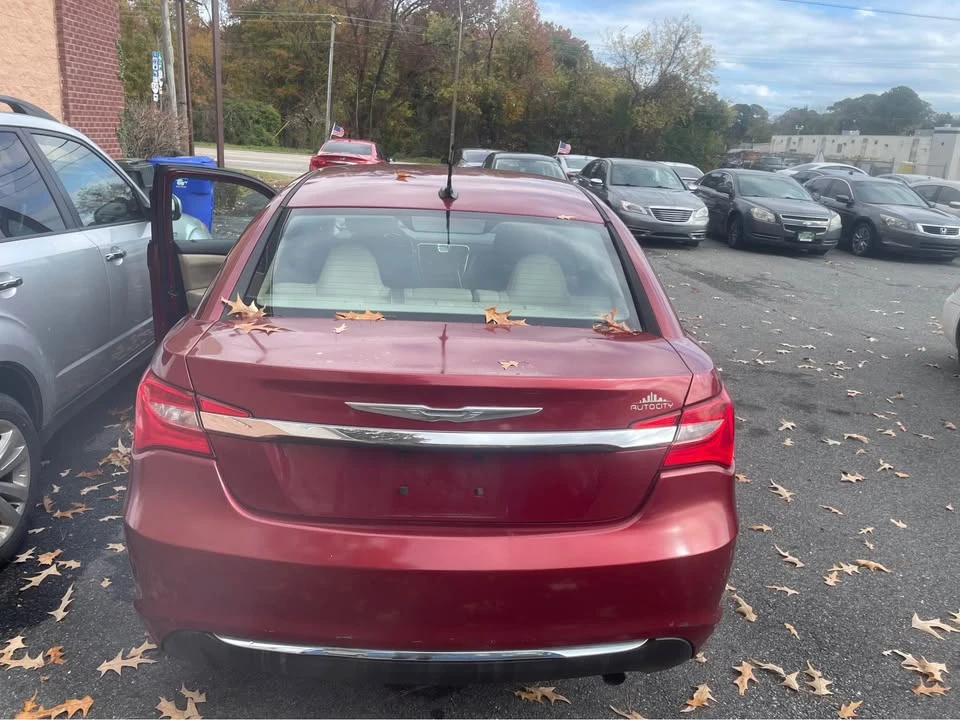 2013 Chrysler 200 - Image 6 of 8