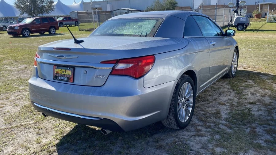 2013 Chrysler 200 - Image 3 of 5