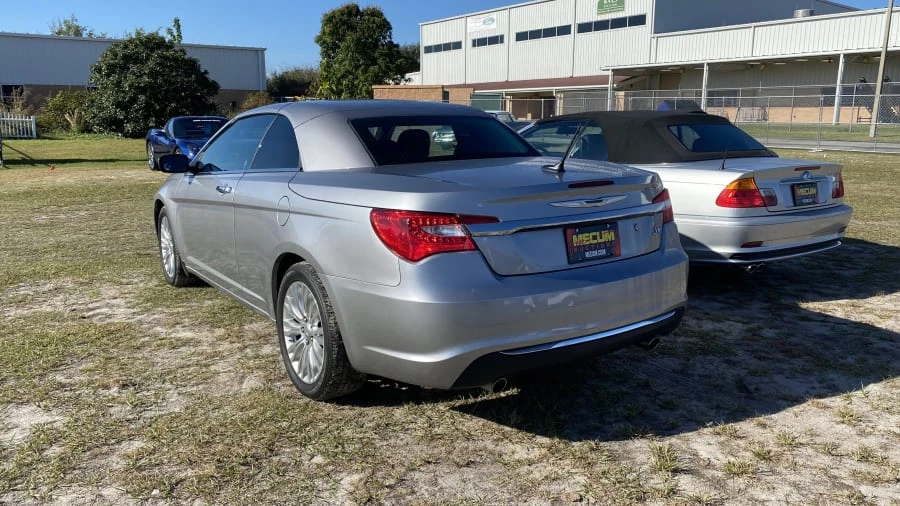 2013 Chrysler 200 - Image 4 of 5