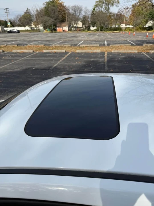 2013 Chrysler 200 - Image 7 of 11