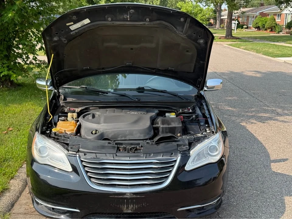 2013 Chrysler 200 - Image 6 of 6