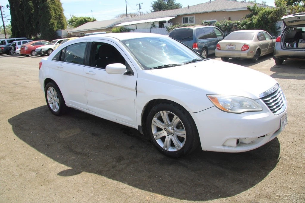 2013 Chrysler 200 - Image 7 of 21