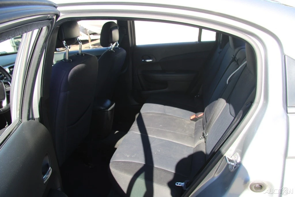 2013 Chrysler 200 - Image 19 of 21