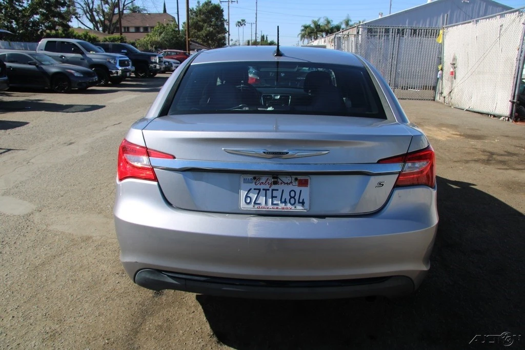2013 Chrysler 200 - Image 5 of 21