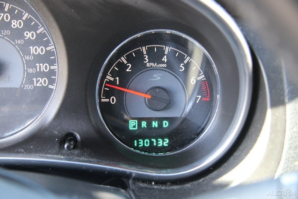2013 Chrysler 200 - Image 15 of 21