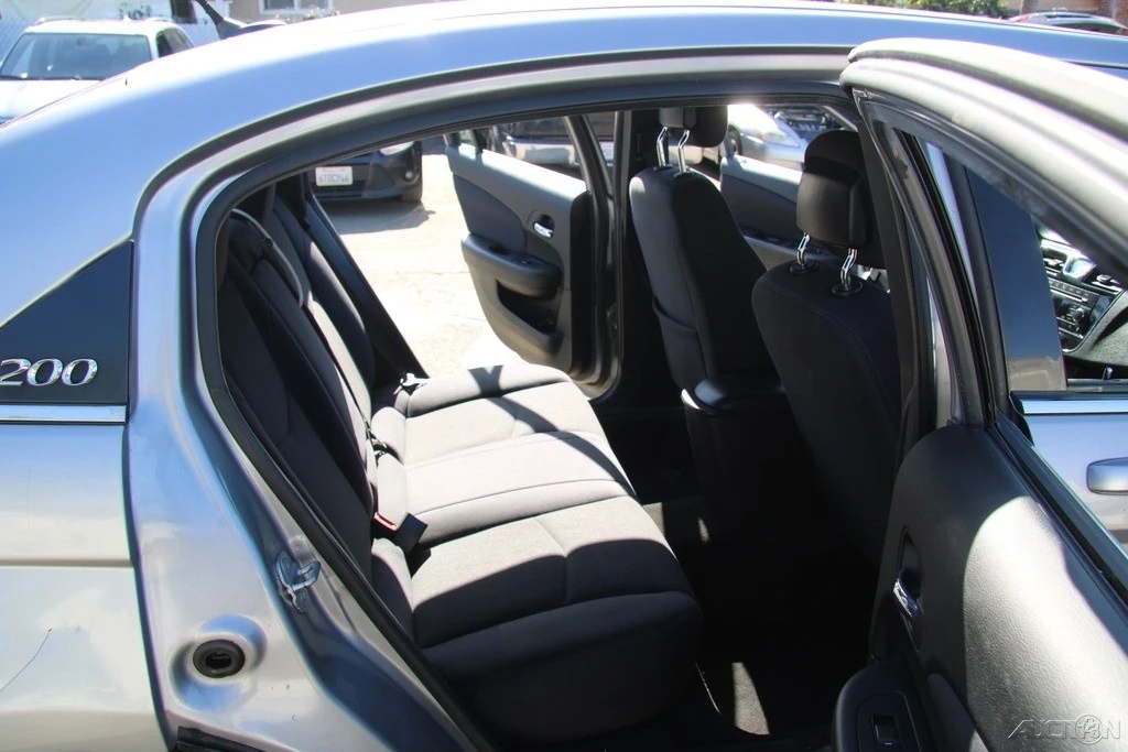 2013 Chrysler 200 - Image 21 of 21