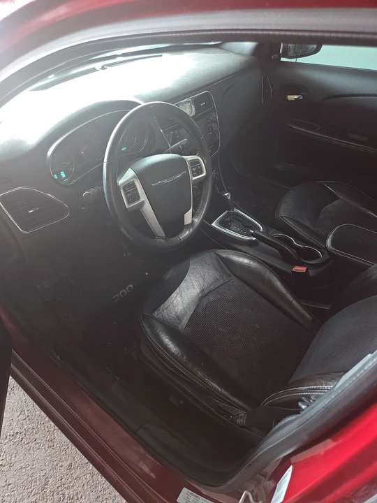 2013 Chrysler 200 - Image 7 of 9
