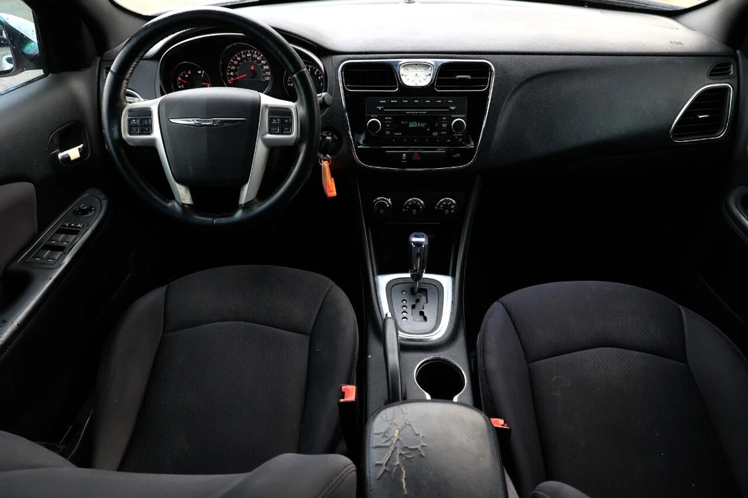 2013 Chrysler 200 - Image 21 of 21