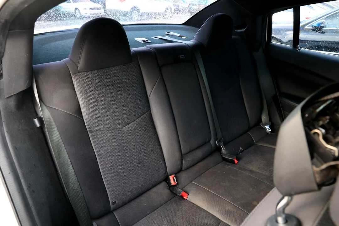 2013 Chrysler 200 - Image 14 of 21