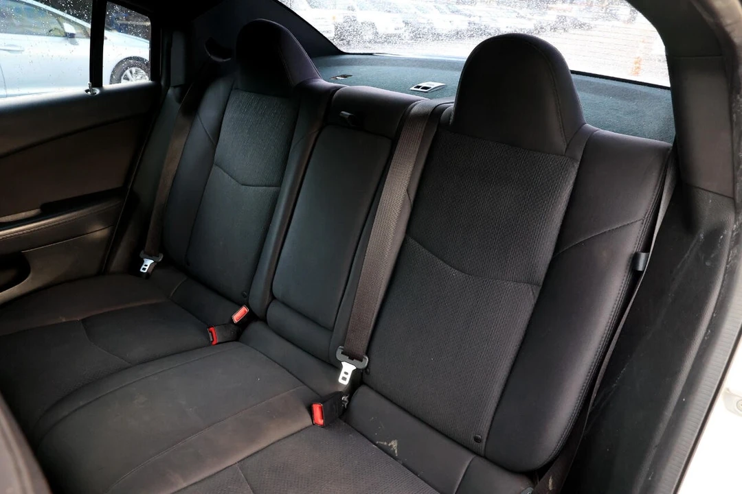 2013 Chrysler 200 - Image 10 of 12