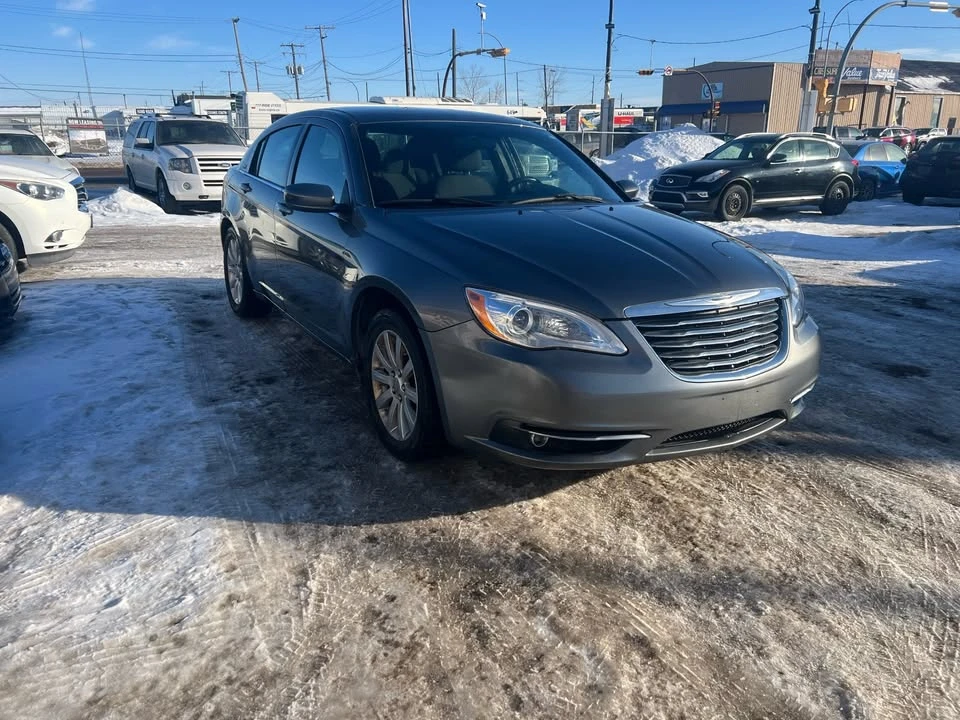 2013 Chrysler 200 - Image 3 of 10