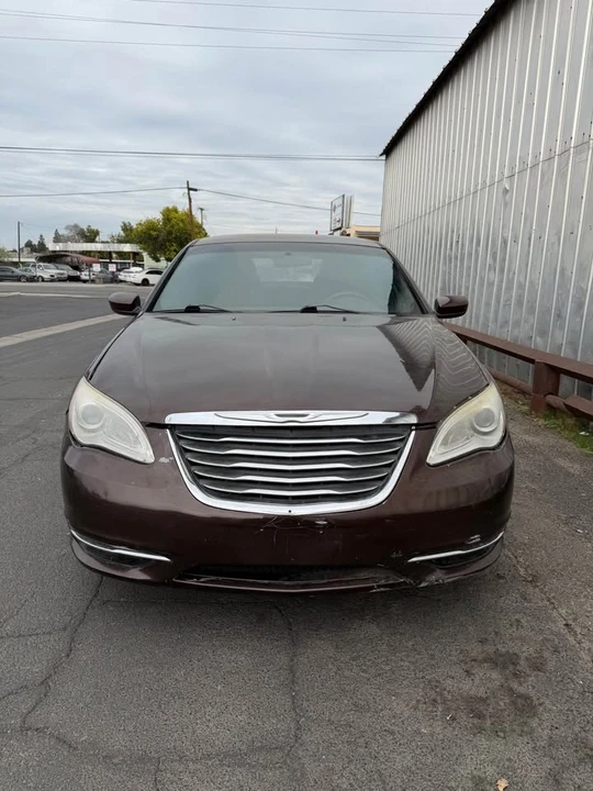 2013 Chrysler 200 - Image 3 of 6