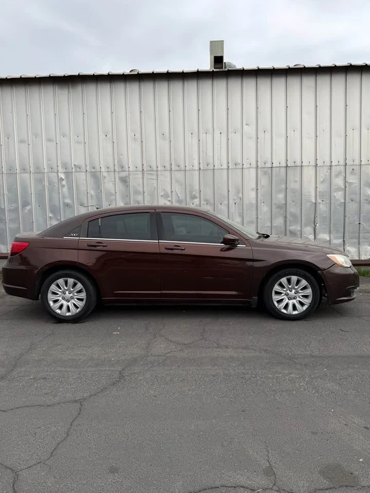 2013 Chrysler 200 - Image 2 of 6