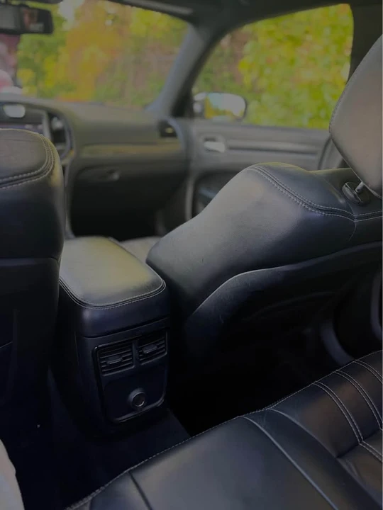 2013 Chrysler 300 (2005-2023) - Image 13 of 20