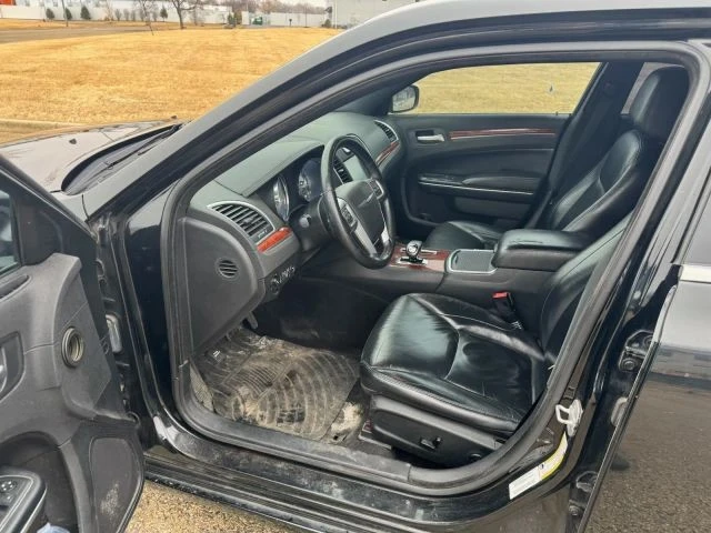 2013 Chrysler 300 (2005-2023) - Image 6 of 6