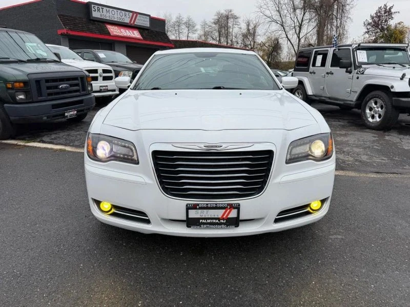 2013 Chrysler 300 (2005-2023) - Image 2 of 12