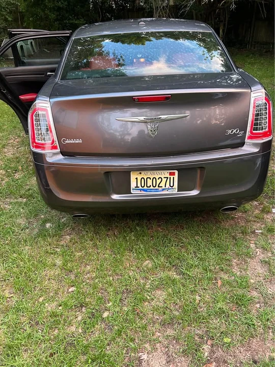 2013 Chrysler 300 (2005-2023) - Image 2 of 6