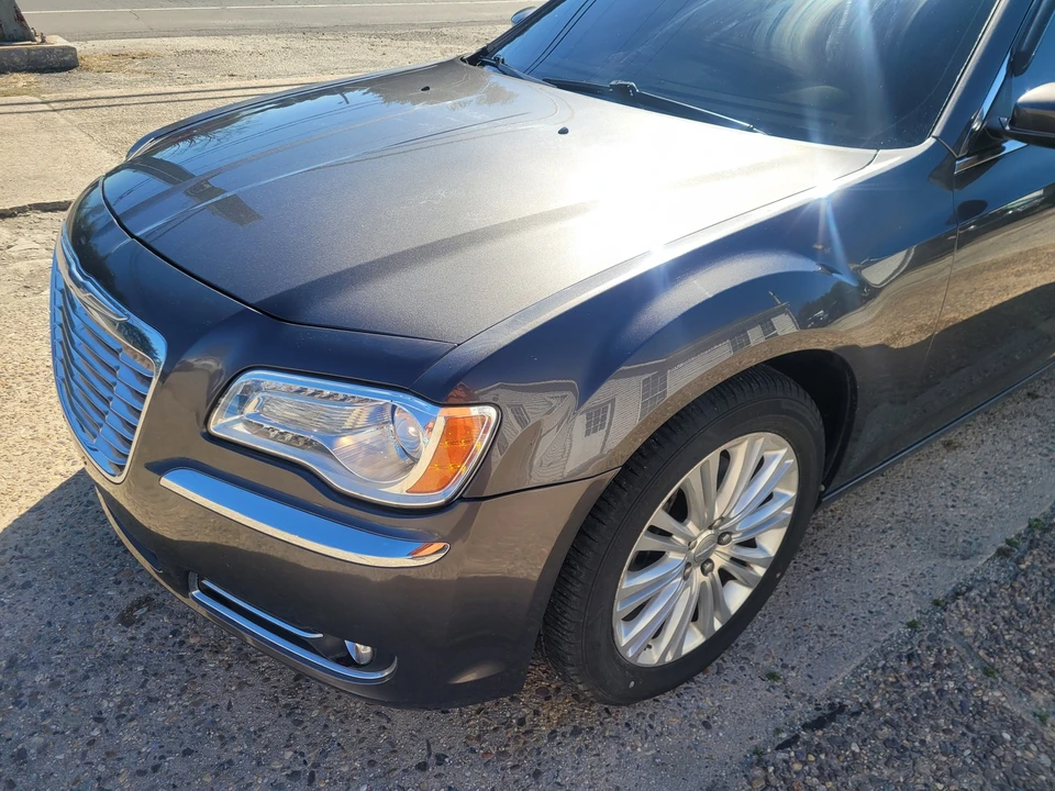2013 Chrysler 300 (2005-2023) - Image 13 of 21