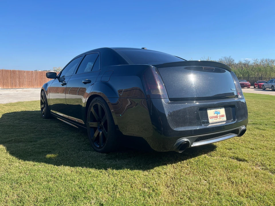 2013 Chrysler 300 (2005-2023) - Image 9 of 31