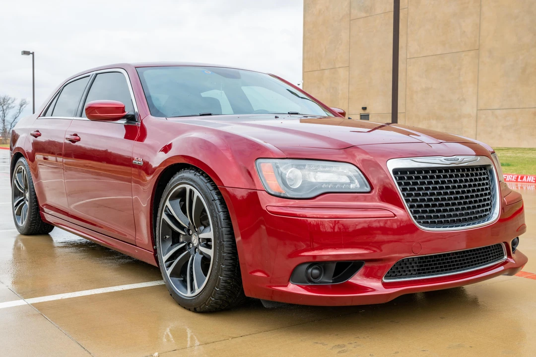 2013 Chrysler 300 (2005-2023) - Image 13 of 31