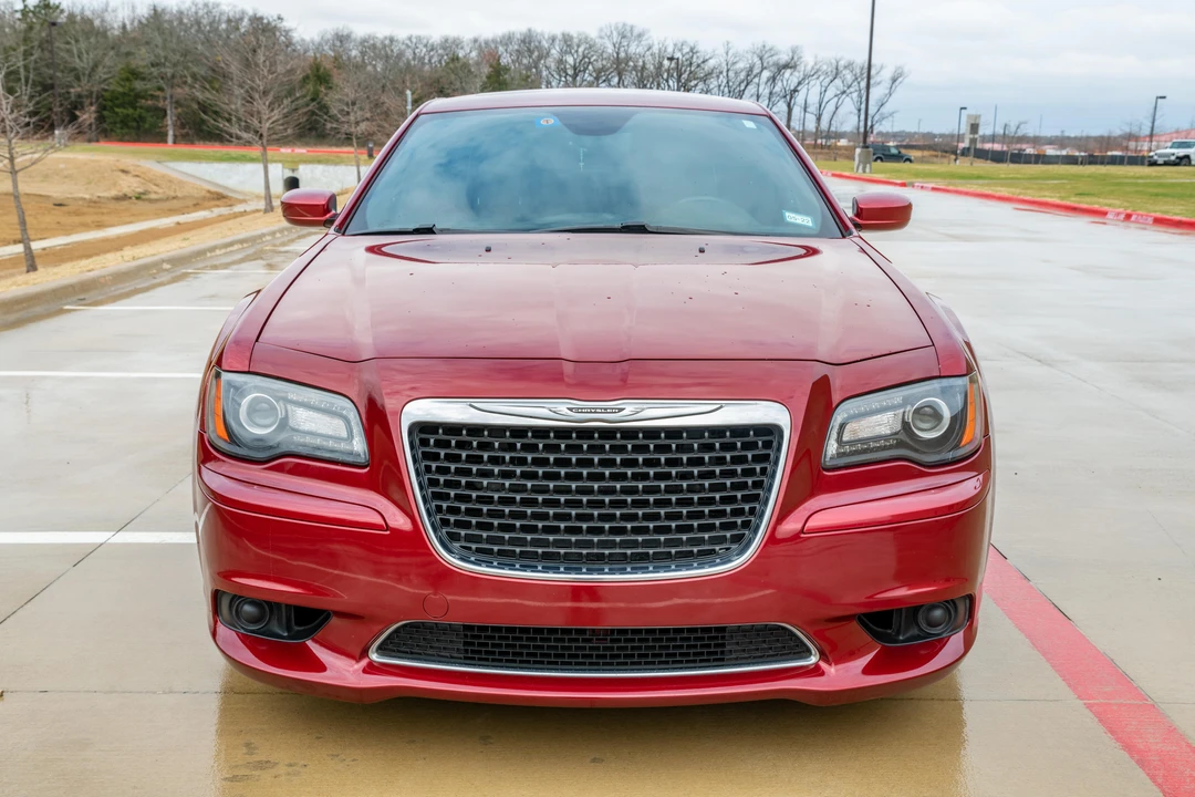 2013 Chrysler 300 (2005-2023) - Image 6 of 31