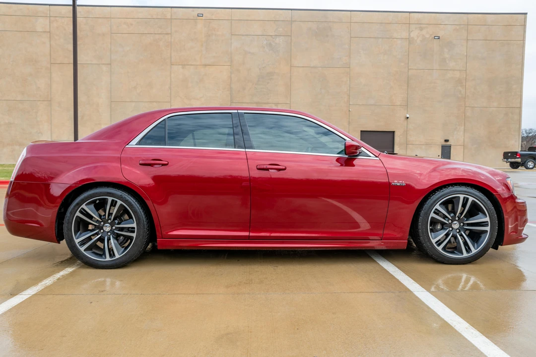 2013 Chrysler 300 (2005-2023) - Image 12 of 31