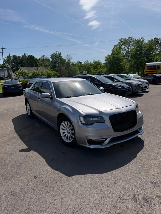 2013 Chrysler 300 (2005-2023) - Image 2 of 13