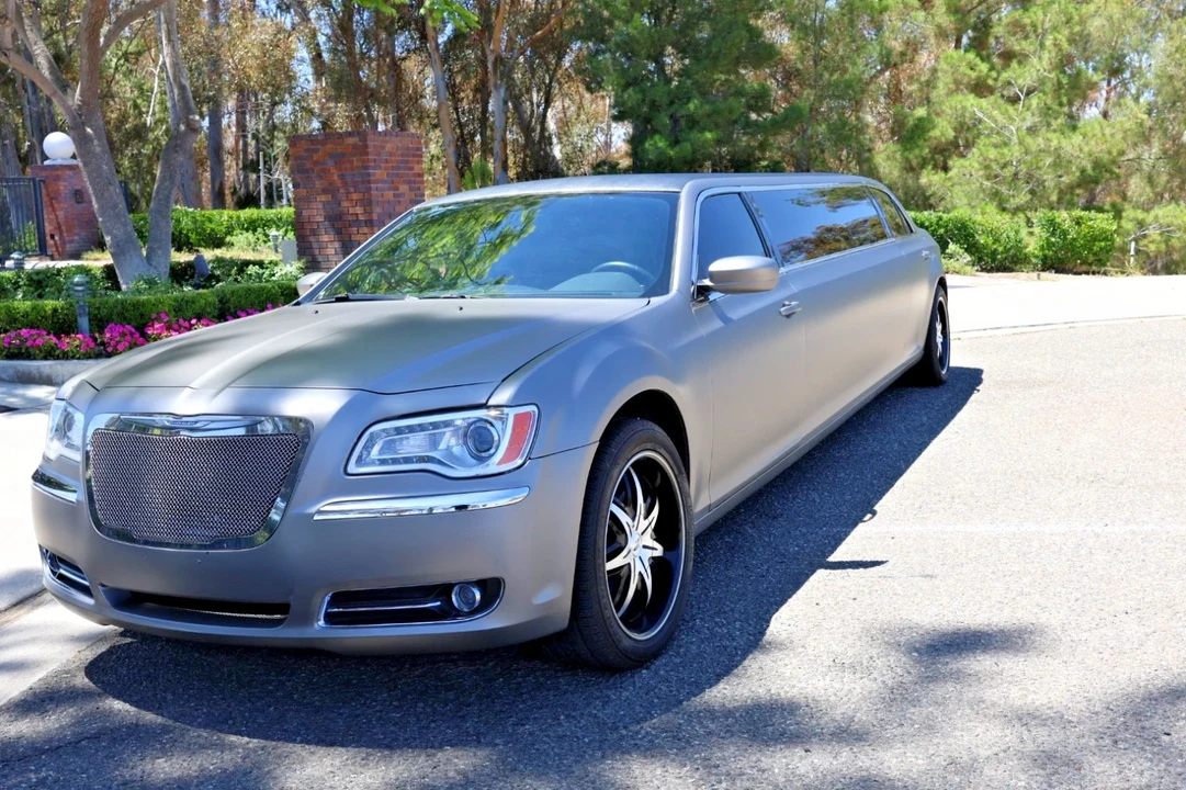 2013 Chrysler 300 (2005-2023) - Image 13 of 27