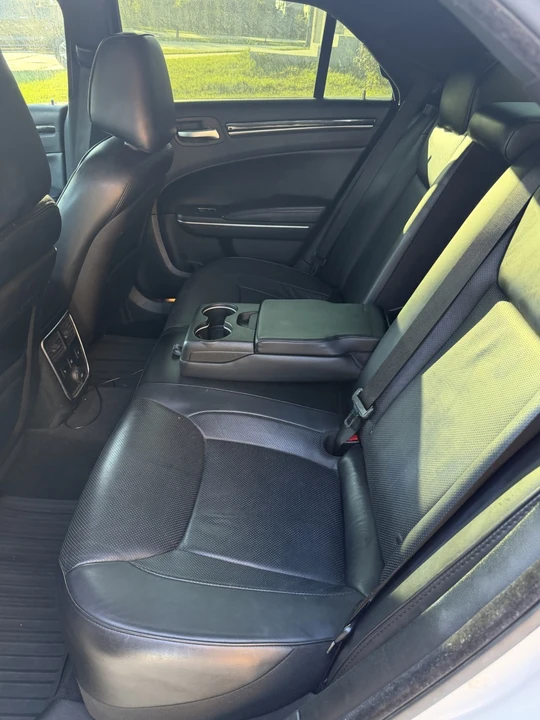 2013 Chrysler 300 (2005-2023) - Image 11 of 11