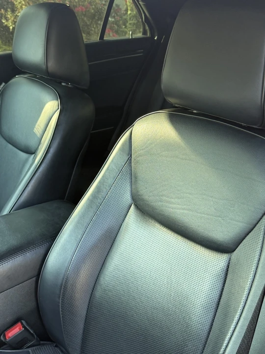 2013 Chrysler 300 (2005-2023) - Image 8 of 11
