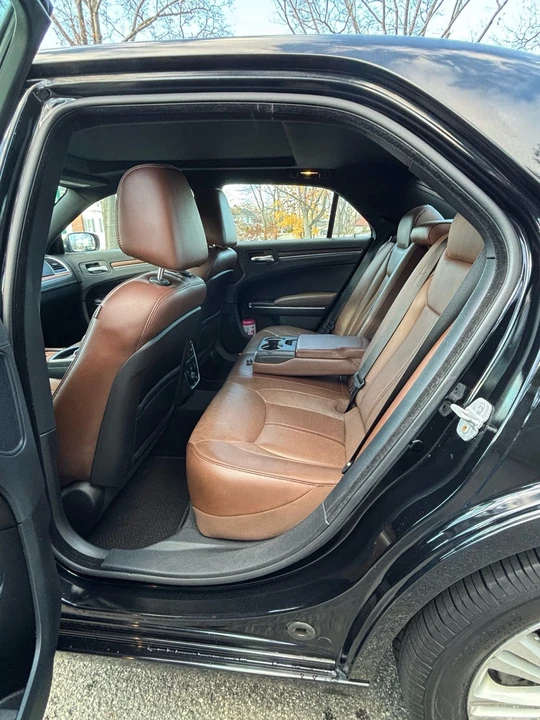 2013 Chrysler 300 (2005-2023) - Image 20 of 21