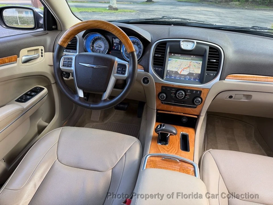 2013 Chrysler 300 (2005-2023) - Image 7 of 12