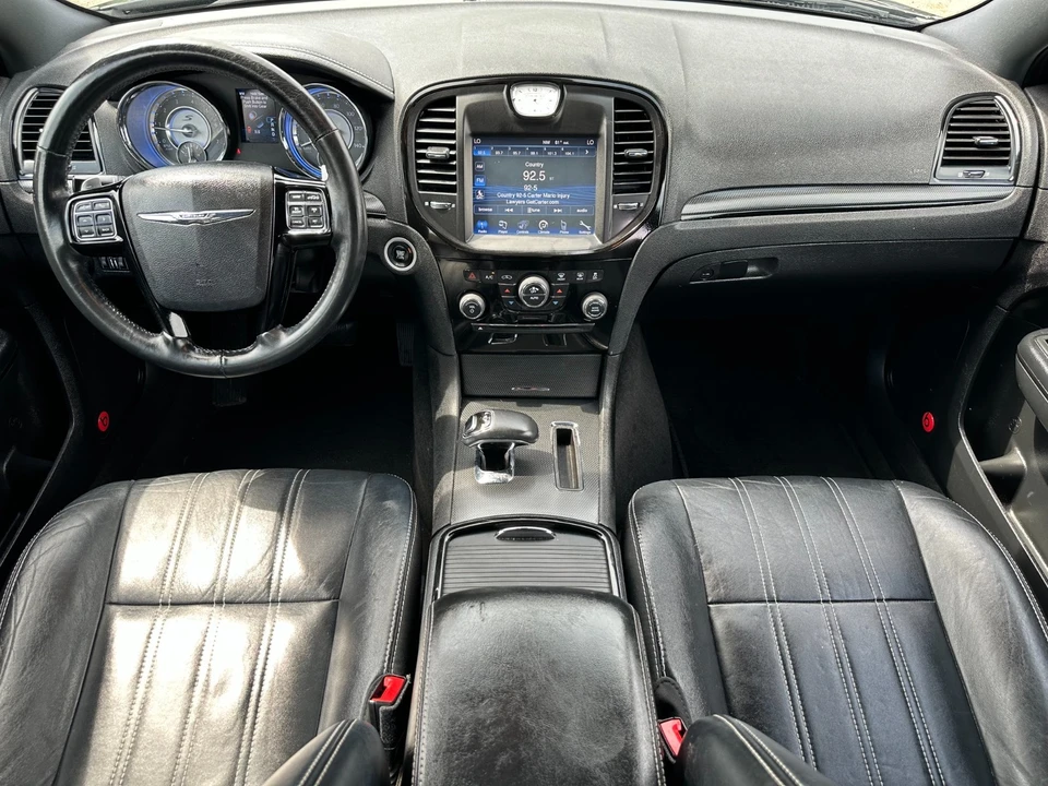 2013 Chrysler 300 (2005-2023) - Image 6 of 21
