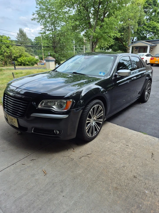 2013 Chrysler 300 (2005-2023) - Image 19 of 21