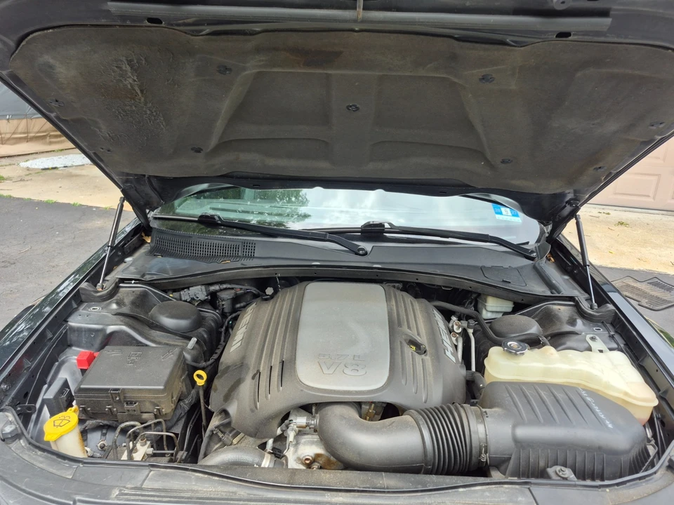 2013 Chrysler 300 (2005-2023) - Image 17 of 21