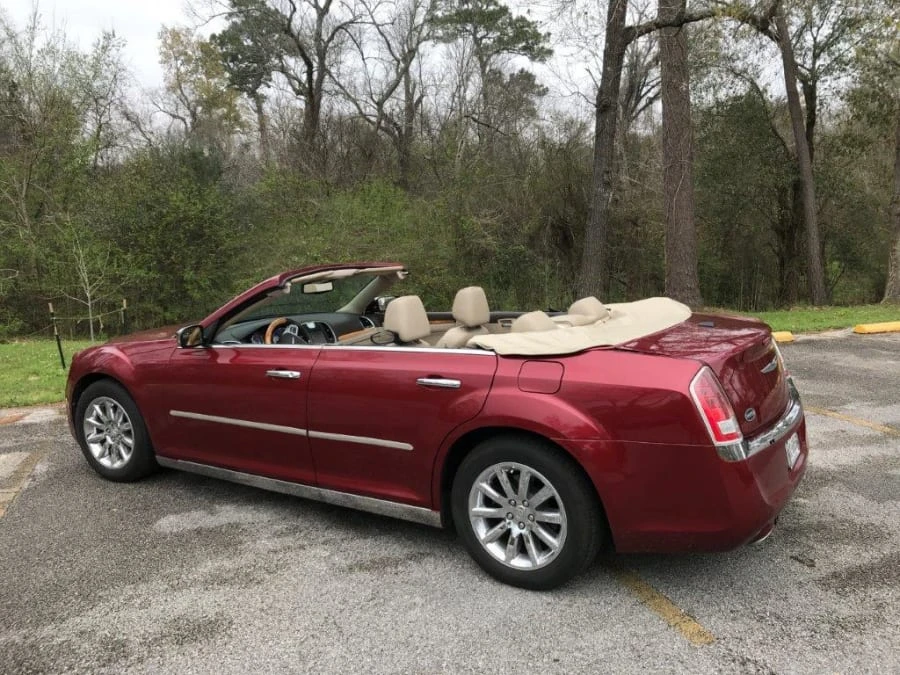 2013 Chrysler 300 (2005-2023) - Image 10 of 12