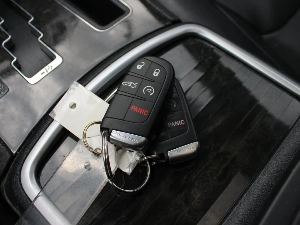 2013 Chrysler 300 (2005-2023) - Image 11 of 11