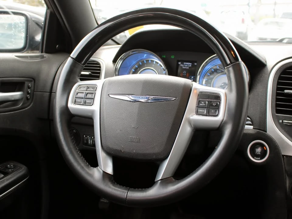 2013 Chrysler 300 (2005-2023) - Image 7 of 11