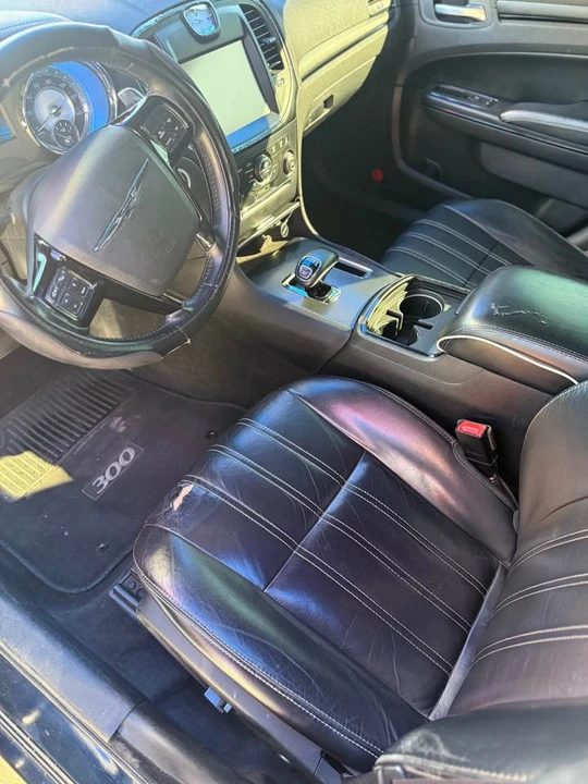 2013 Chrysler 300 (2005-2023) - Image 11 of 11
