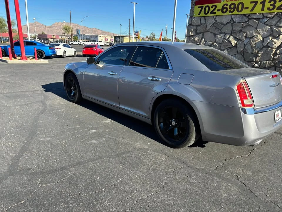 2013 Chrysler 300 (2005-2023) - Image 3 of 6