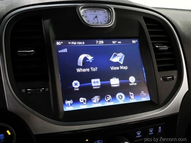 2013 Chrysler 300 (2005-2023) - Image 19 of 21