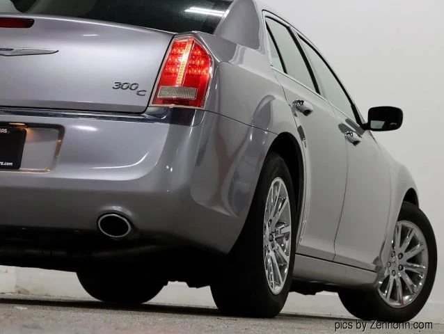 2013 Chrysler 300 (2005-2023) - Image 6 of 21