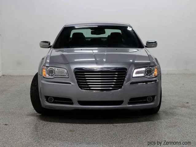 2013 Chrysler 300 (2005-2023) - Image 3 of 21