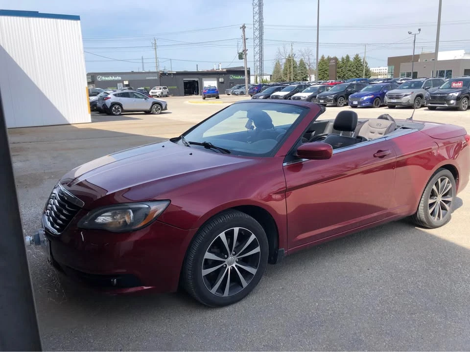 2013 Chrysler 200 - Image 2 of 10