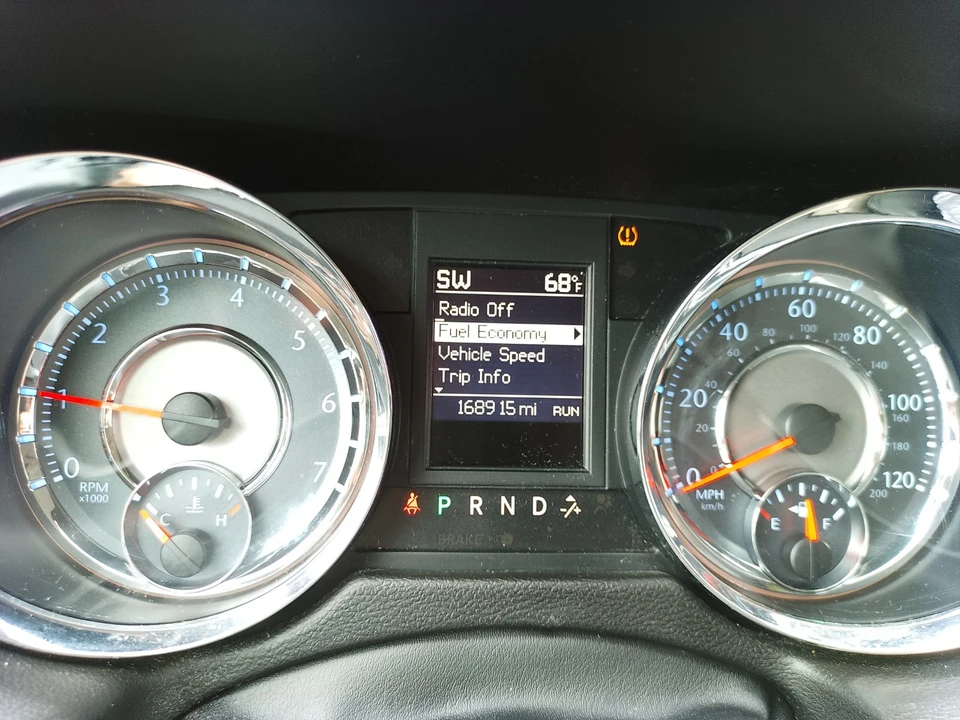 2013 Chrysler Town & Country - Image 16 of 18