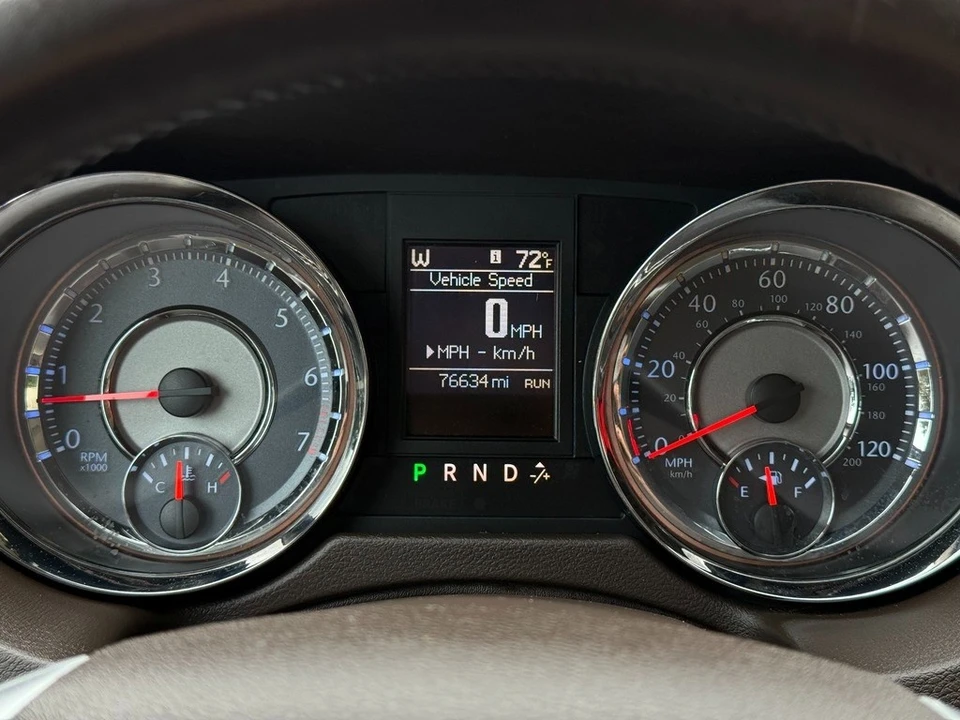 2013 Chrysler Town & Country - Image 9 of 21